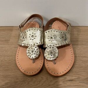 Toddler girls size 9 gold Jack Rogers. GUC